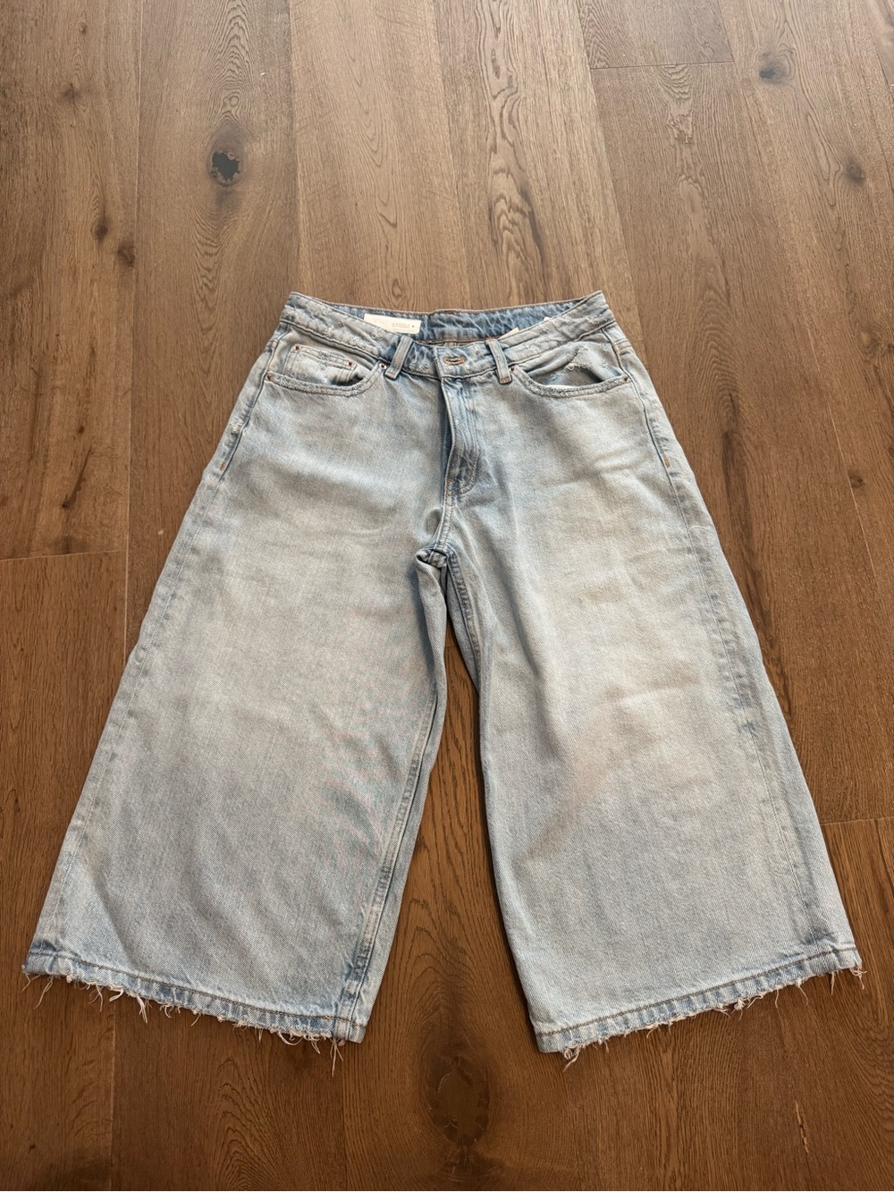 Zara Light Blue Wide-Leg Cropped Jean Shorts